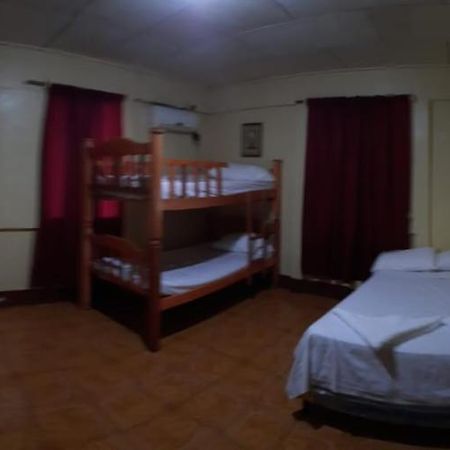 Tropical Dreams Hostel South End ภายนอก รูปภาพ