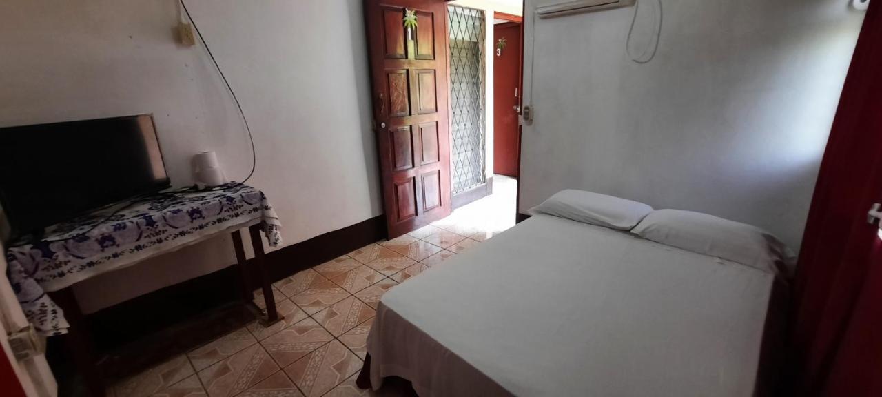 Tropical Dreams Hostel South End ภายนอก รูปภาพ